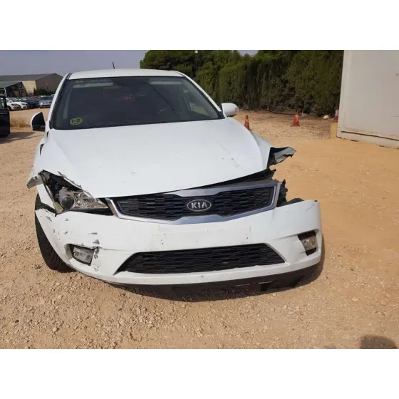 KIA CEE'D '2011 ACTIVE BLANCO