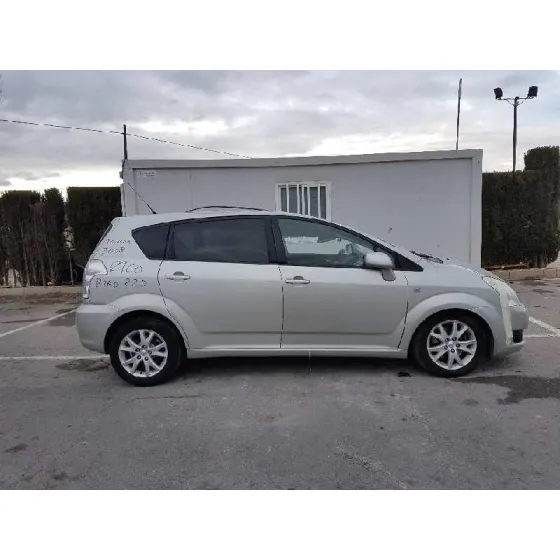 TOYOTA COROLLA VERSO (R1) '2008 2.2 D-4D LUNA GRIS CLARO