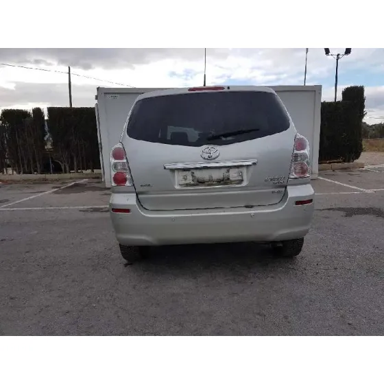 TOYOTA COROLLA VERSO (R1) '2008 2.2 D-4D LUNA GRIS CLARO