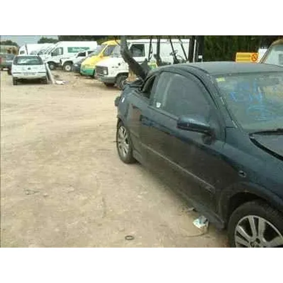OPEL ASTRA G BERLINA '1998 2.0 DTI AZUL