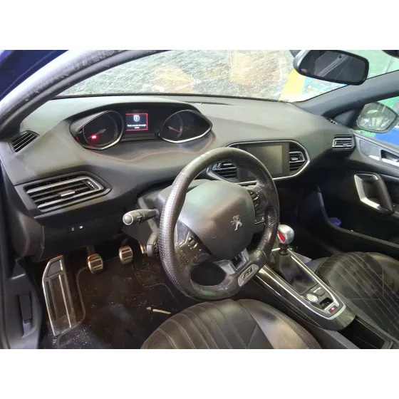 Peugeot 308 II (LB_, LP_, LW_, LH_, L3_) 2014