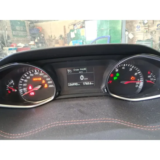 Peugeot 308 II (LB_, LP_, LW_, LH_, L3_) 2014