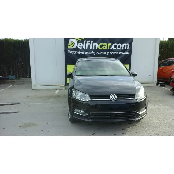 VOLKSWAGEN POLO (6C1) '2015 COMFORTLINE BLUEMOTION NEGRO