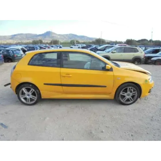 FIAT STILO (192) '2003 1.6 16V AMARILLO