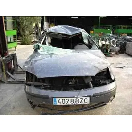 FORD MONDEO BERLINA (GE) '2001 2.0 TDCI TD CAT GRIS OSCURO