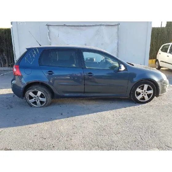 VOLKSWAGEN GOLF V BERLINA (1K1) '2008 TRENDLINE AZUL