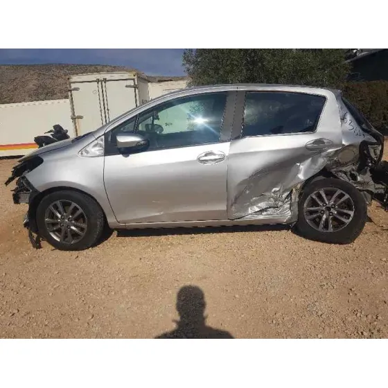 TOYOTA YARIS '2014 ACTIVE GRIS