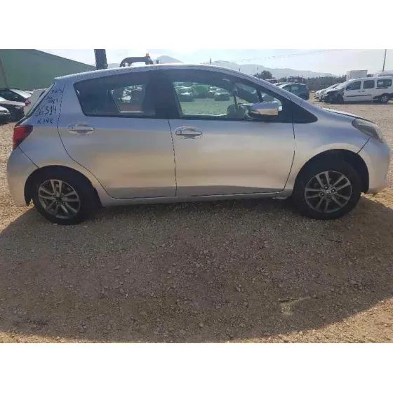 TOYOTA YARIS '2014 ACTIVE GRIS