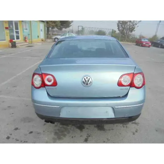 VOLKSWAGEN PASSAT BERLINA (3C2) '2005 ADVANCE AZUL CLARO