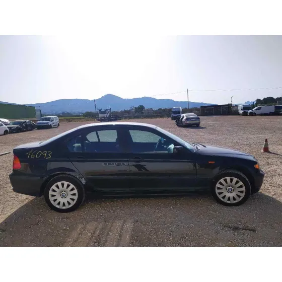 BMW SERIE 3 BERLINA (E46) '2004 320D NEGRO
