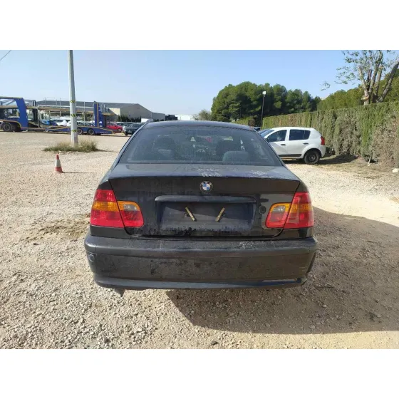 BMW SERIE 3 BERLINA (E46) '2004 320D NEGRO