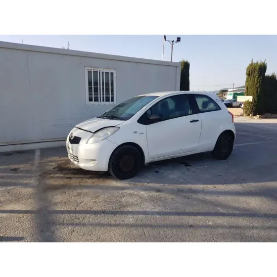 TOYOTA YARIS (KSP9/SCP9/NLP9) '2007 BASICO BLANCO