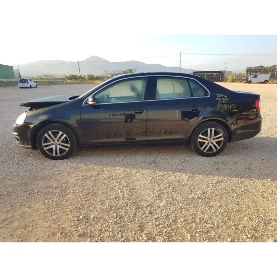 VOLKSWAGEN JETTA (1K2) '2008 ADVANCE NEGRO