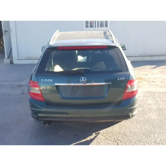 MERCEDES CLASE C (W204) FAMILIAR '2010 220 T CDI (204.208) VERDE