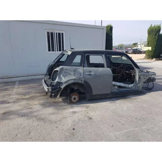 MINI MINI 5-TRG. (F55) '2020 COOPER GRIS