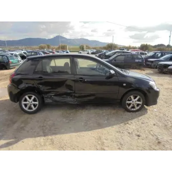 TOYOTA COROLLA (E12) '2005 1.4 D-4D LUNA COMPACT NEGRO