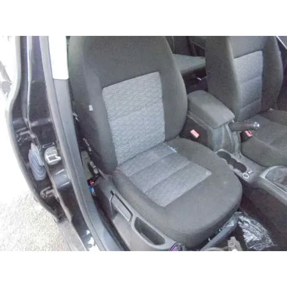 SKODA OCTAVIA COMBI (1Z5) '2009 AMBIENTE NEGRO