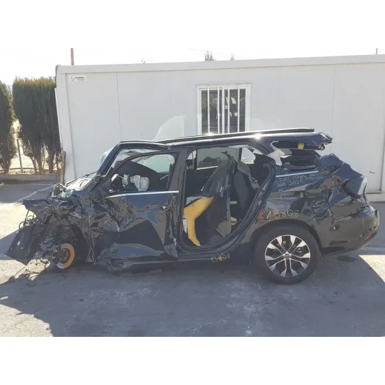 FIAT TIPO II (357) FAM '2019 LOUNGE NEGRO