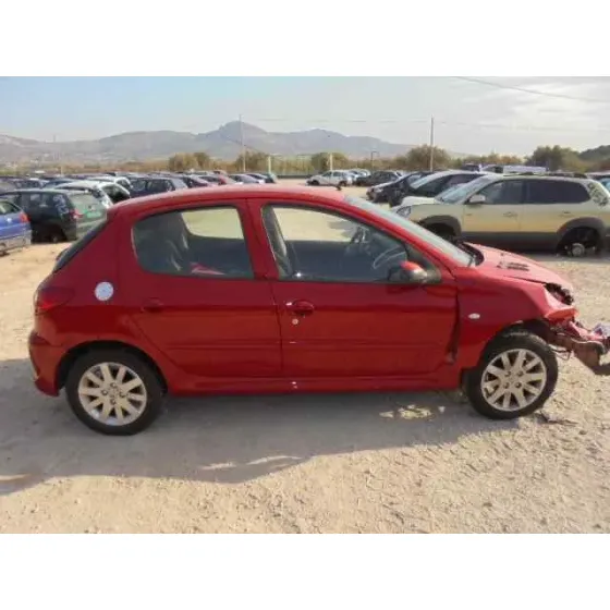 PEUGEOT 206+ '2009 BASICO ROJO
