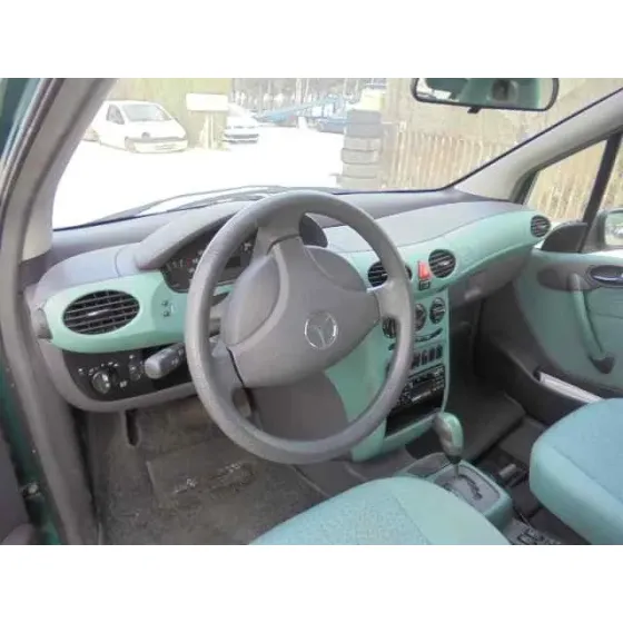 MERCEDES CLASE A (W168) '1999 160 L (168.133) VERDE