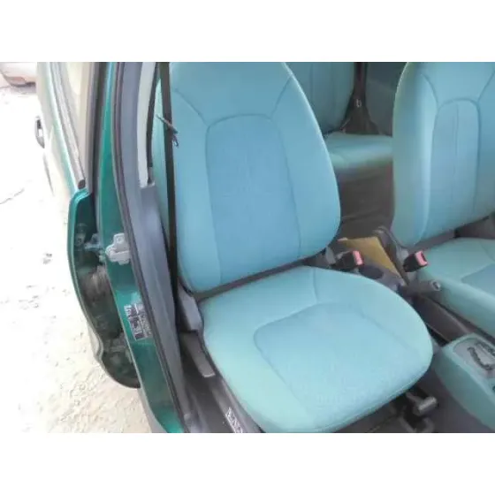 MERCEDES CLASE A (W168) '1999 160 L (168.133) VERDE