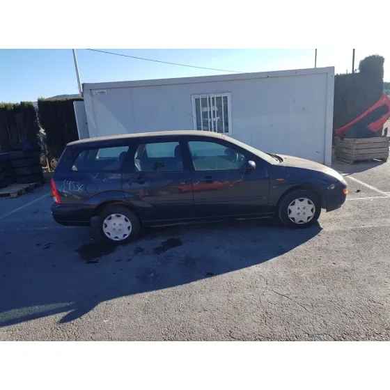 FORD FOCUS TURNIER (CAK) '2001 GHIA NEGRO