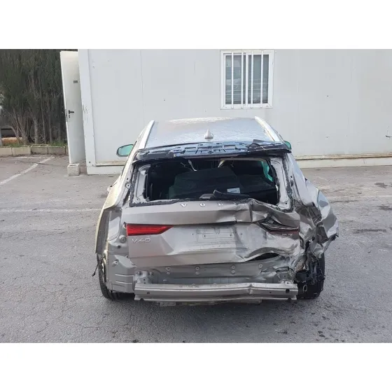 VOLVO V60 FAMILIAR '2019 BASIS BEIG