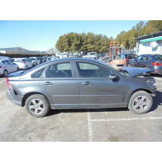 VOLVO S40 BERLINA '2007 1.8 KINETIC GRIS OSCURO