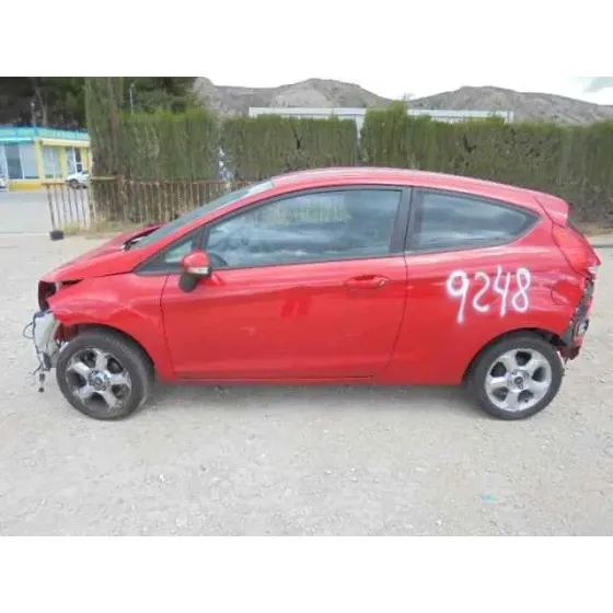 FORD FIESTA (CB1) '2010 AMBIENTE ROJO