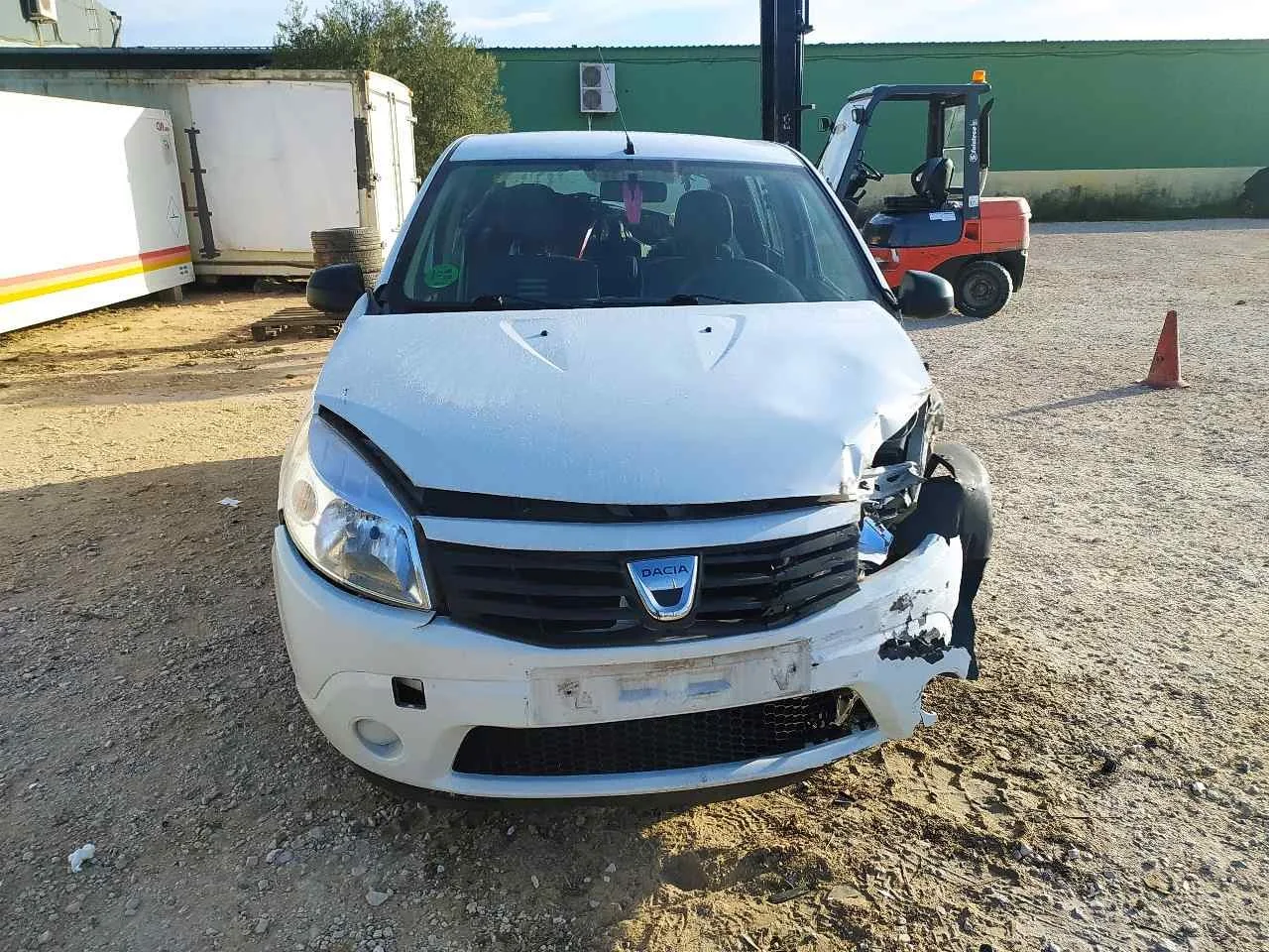 DACIA SANDERO '2012 PODIUM BLANCO
