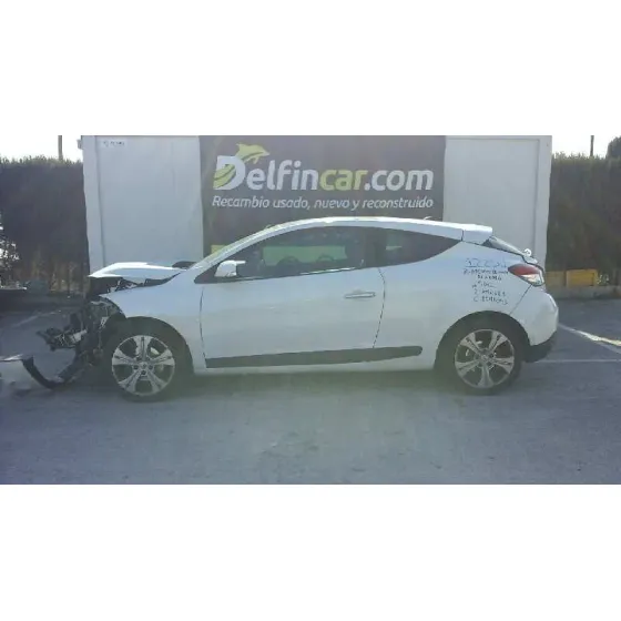 RENAULT MEGANE III COUPE '2010 DYNAMIQUE BLANCO