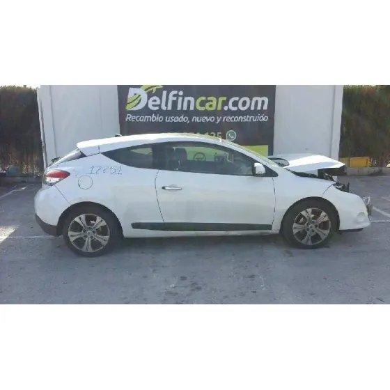 RENAULT MEGANE III COUPE '2010 DYNAMIQUE BLANCO