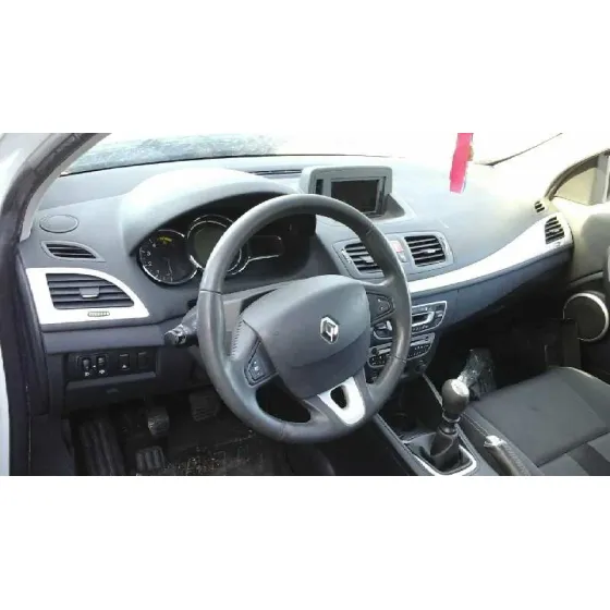RENAULT MEGANE III COUPE '2010 DYNAMIQUE BLANCO