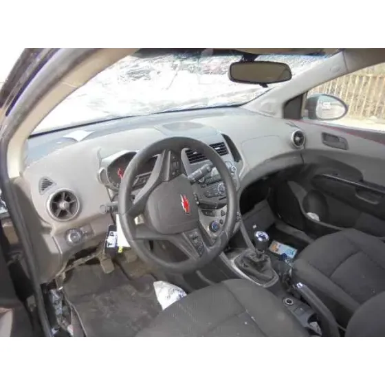 CHEVROLET AVEO '2011 LS NEGRO