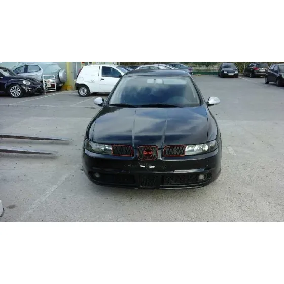 SEAT LEON (1M1) '2002 SPORT F.R. 4X4 NEGRO