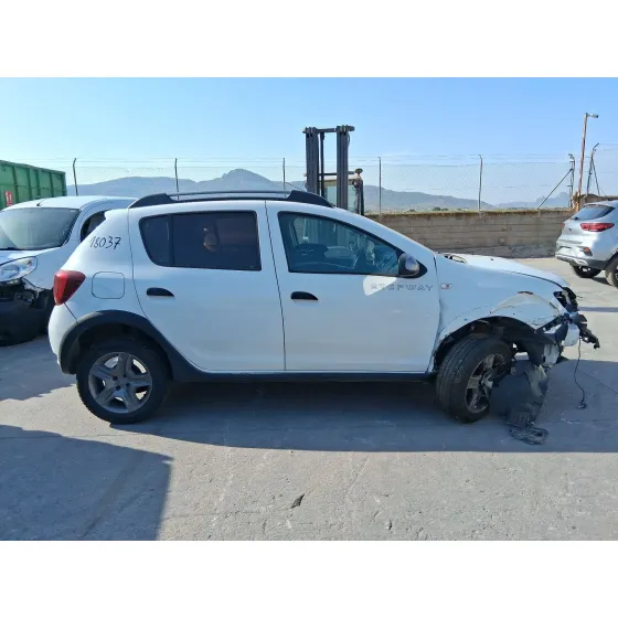 Dacia SANDERO II (B8_) 2012