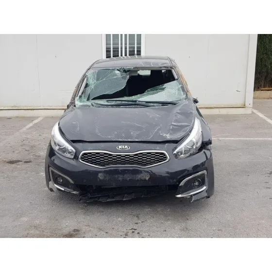 KIA CEED '2018 BUSINESS NEGRO