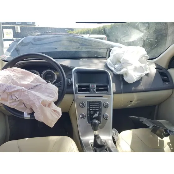 VOLVO XC60 '2012 KINETIC DRIVE NEGRO