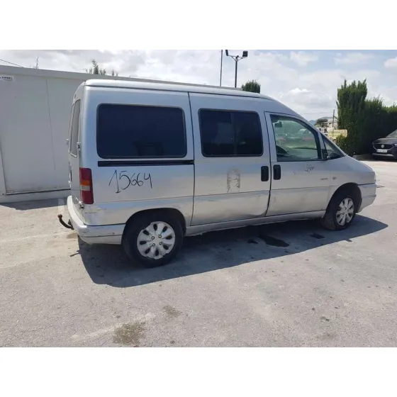 CITROEN JUMPY '2004 2.0 HDI SX FAMILIAR (5/6 ASIENTOS) GRIS