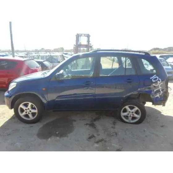 TOYOTA RAV 4 (A2) '2004 2.0 LUNA 4X4 (2003->) AZUL