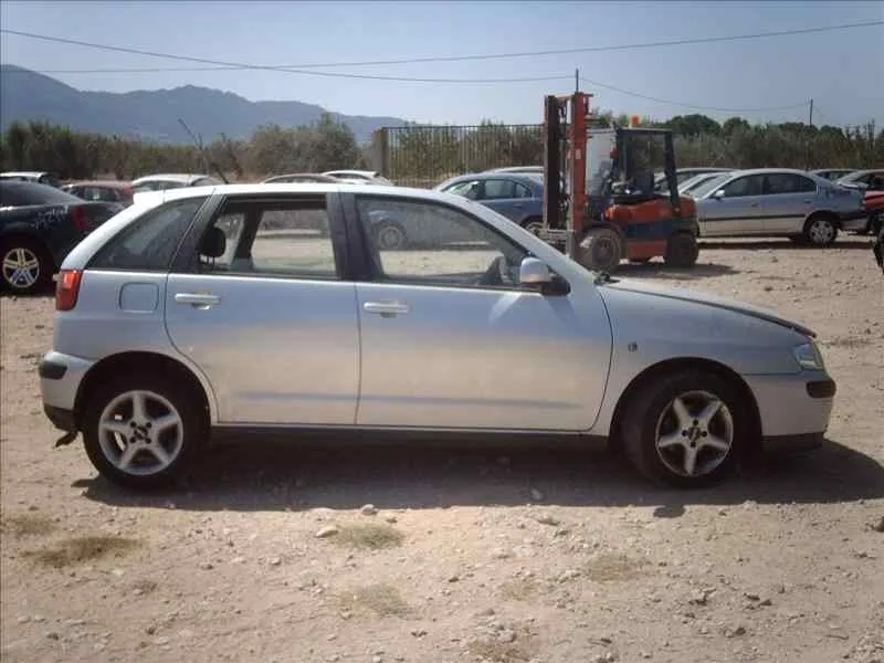 SEAT IBIZA (6K1) '1999 SELECT GRIS