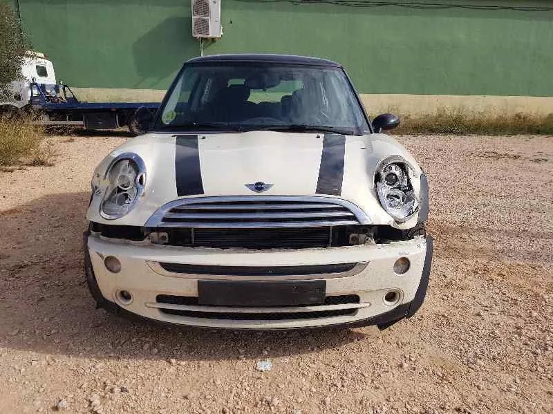 BMW MINI (R50,R53) '2004 COOPER MAN BLANCO