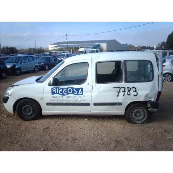 CITROEN BERLINGO '2003 2.0 HDI SX FAMILIAR BLANCO