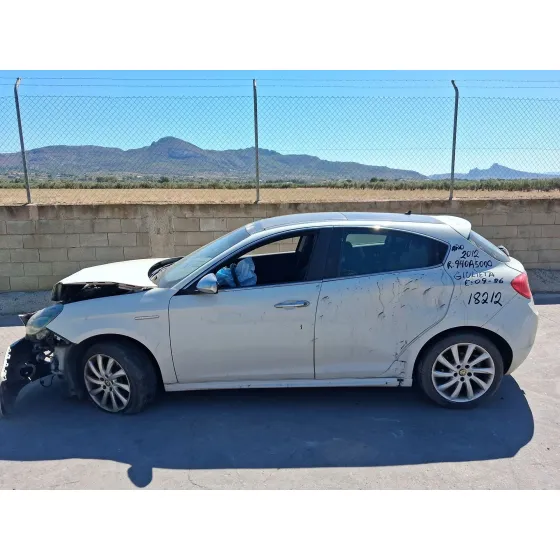 Alfa Romeo GIULIETTA (940_) 2010
