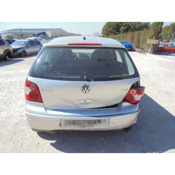 VOLKSWAGEN POLO (9N1) '2004 HIGHLINE GRIS