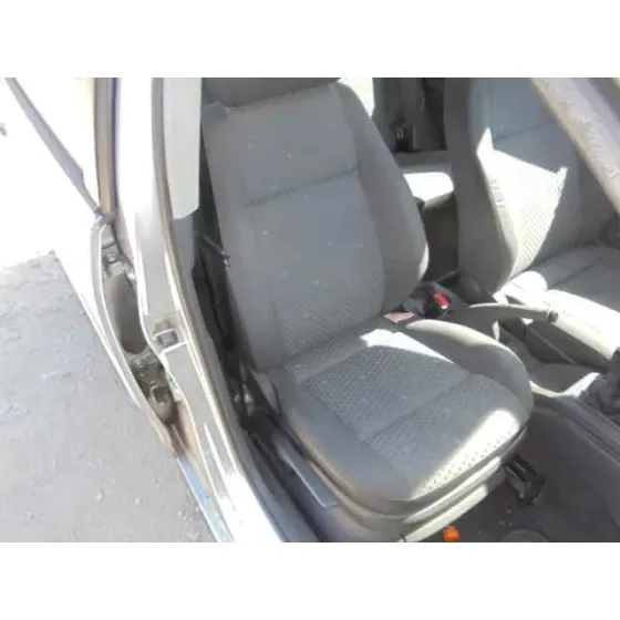 VOLKSWAGEN POLO (9N1) '2004 HIGHLINE GRIS