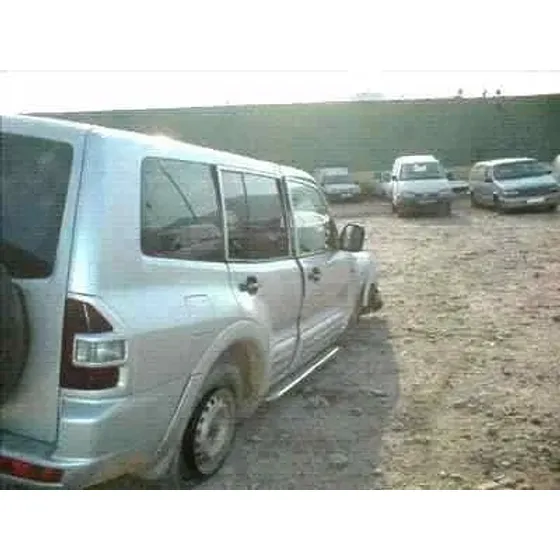 MITSUBISHI MONTERO (V60/V70) '2001 3.2 DI-D AVANCE (5-PTAS.) GRIS