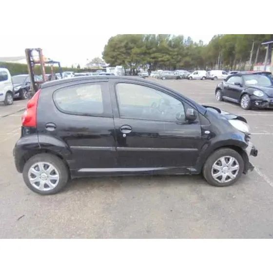 PEUGEOT 107 '2009 URBAN NEGRO