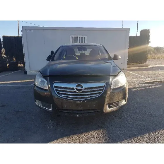 OPEL INSIGNIA BERLINA '2010 ESSENTIA NEGRO
