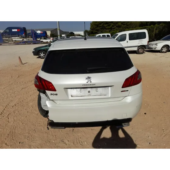 Peugeot 308 II (LB_, LP_, LW_, LH_, L3_) 2013